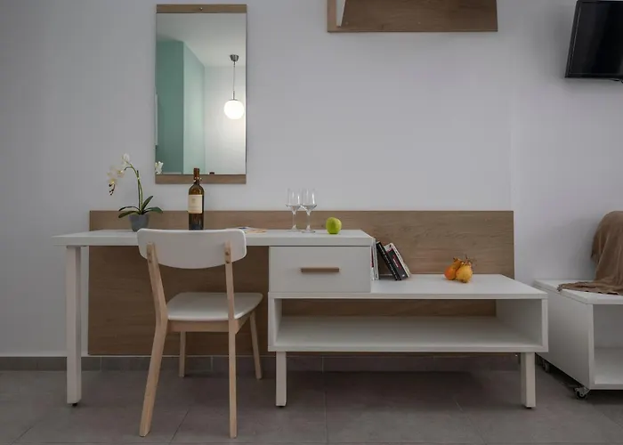 Cavo Blue Coastal Living Polychrono