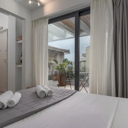 Cavo Blue Coastal Living Apartman *